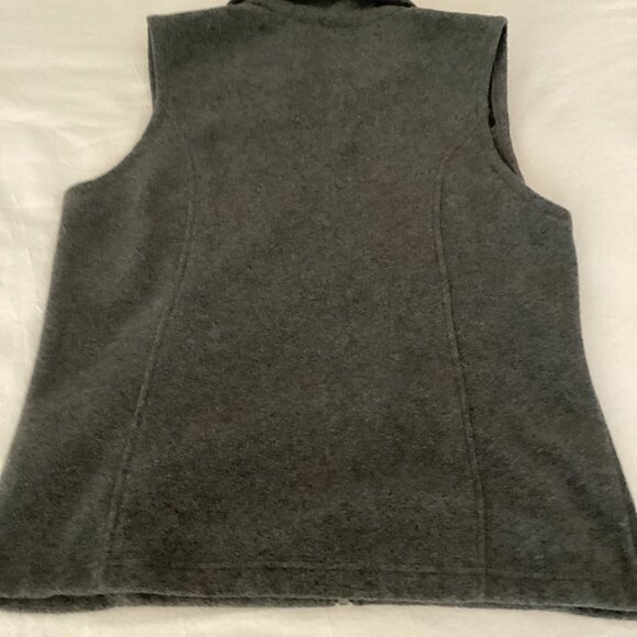 2 Columbia Fleece Vests Size Medium - Picture 5 of 9